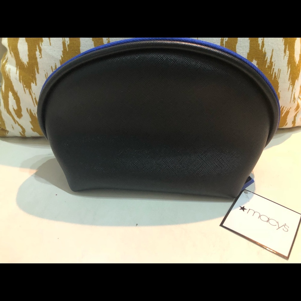 Macy’s Cosmetics Bag🆕